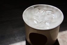 Load image into Gallery viewer, The Bloom Wax Melt Burner - WHITE BLOOM & CO