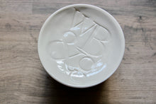 Load image into Gallery viewer, The Bloom Wax Melt Burner - WHITE BLOOM & CO