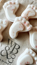 Load image into Gallery viewer, Baby Feet Wax Melts - WHITE BLOOM & CO