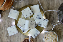 Load image into Gallery viewer, Mulled Wine Christmas Wax Melts