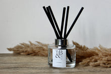 Load image into Gallery viewer, Ambre Reed Diffuser
